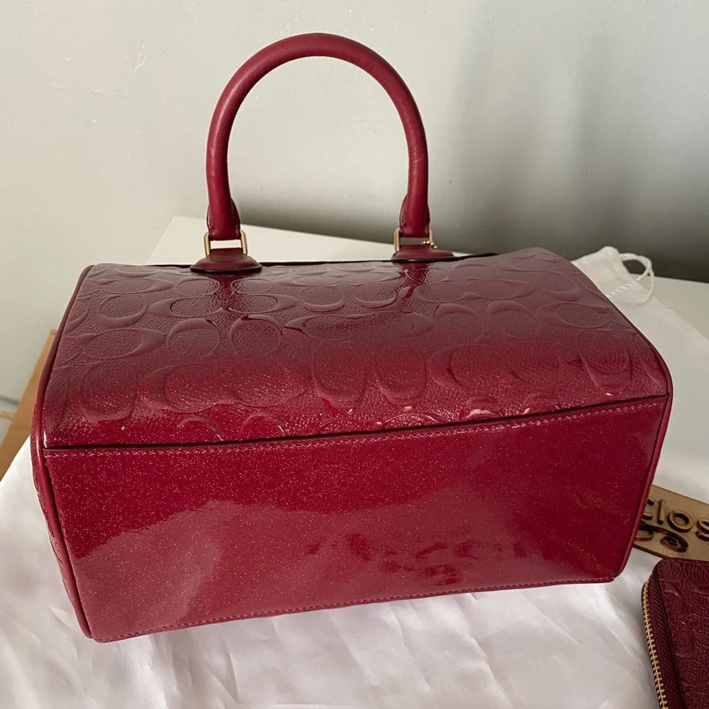 Coach  Debossed mini Bennett Satchel with matching wallet - Picture 7 of 9